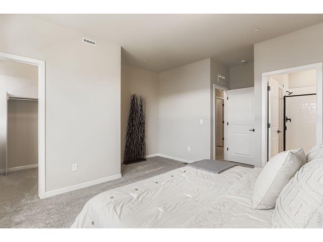 2819 Bear Springs Cir, Longmont, CO 80503
