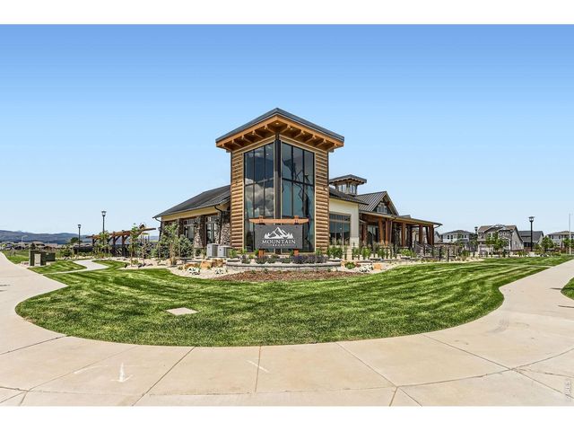 2819 Bear Springs Cir, Longmont, CO 80503