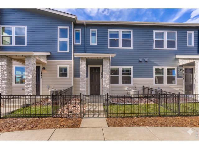 2819 Bear Springs Cir, Longmont, CO 80503