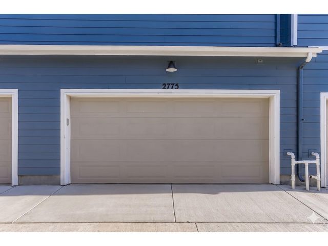 2819 Bear Springs Cir, Longmont, CO 80503