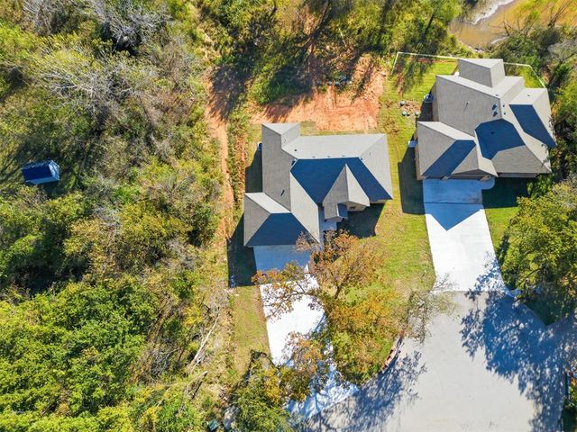 12414 Oak Alley, Guthrie, OK 73044