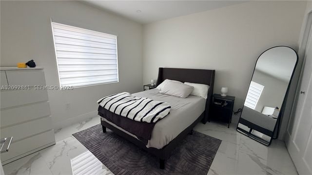 9159 SW 157th Ct, Miami, FL 33196