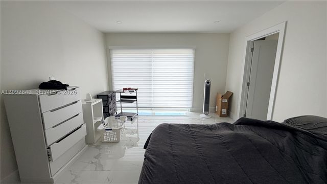 9159 SW 157th Ct, Miami, FL 33196