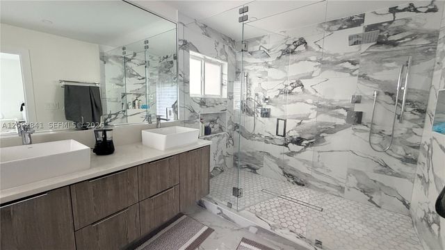 9159 SW 157th Ct, Miami, FL 33196