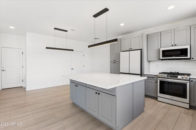 10011 N 1ST Avenue, Phoenix, AZ 85021