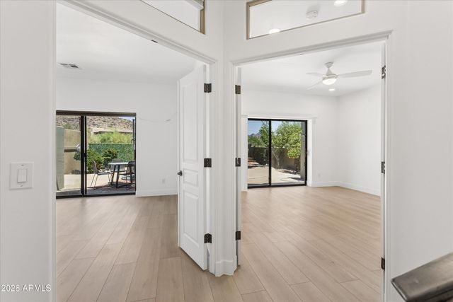 10011 N 1ST Avenue, Phoenix, AZ 85021