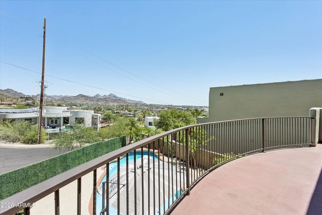 10011 N 1ST Avenue, Phoenix, AZ 85021