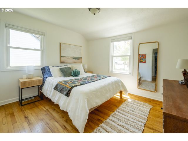 6235 Ne ALBERTA St, Portland, OR 97218