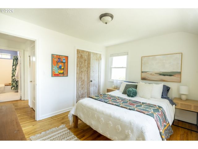 6235 Ne ALBERTA St, Portland, OR 97218