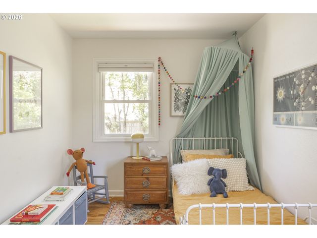 6235 Ne ALBERTA St, Portland, OR 97218