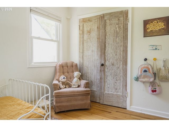 6235 Ne ALBERTA St, Portland, OR 97218