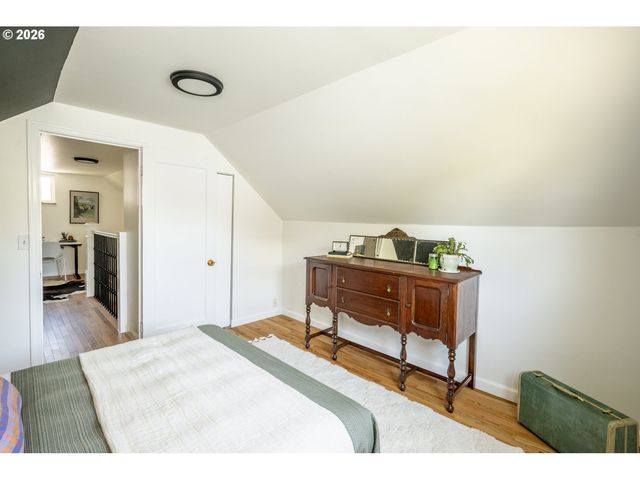 6235 Ne ALBERTA St, Portland, OR 97218