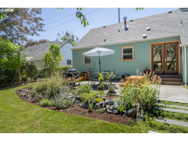 6235 Ne ALBERTA St, Portland, OR 97218