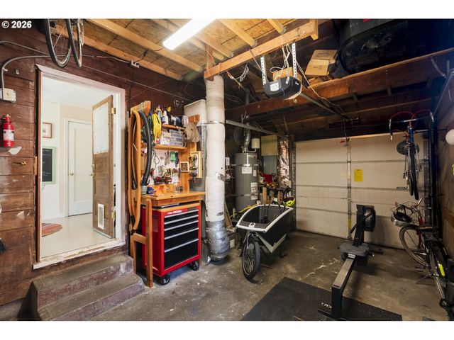 6235 Ne ALBERTA St, Portland, OR 97218