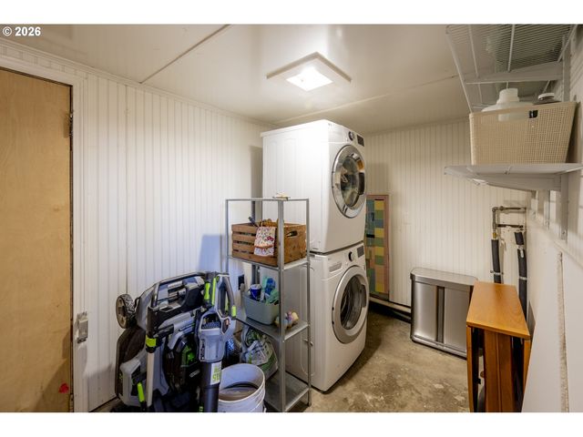 6235 Ne ALBERTA St, Portland, OR 97218