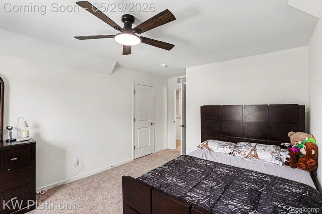 4918 Knollwood Drive, Troy, MI 48085