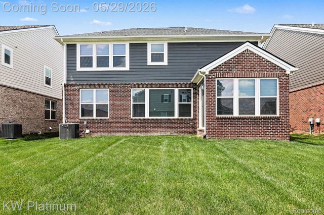 4918 Knollwood Drive, Troy, MI 48085