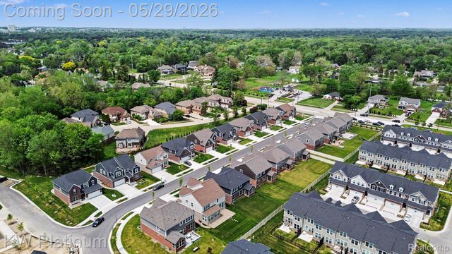 4918 Knollwood Drive, Troy, MI 48085