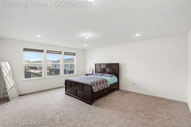 4918 Knollwood Drive, Troy, MI 48085
