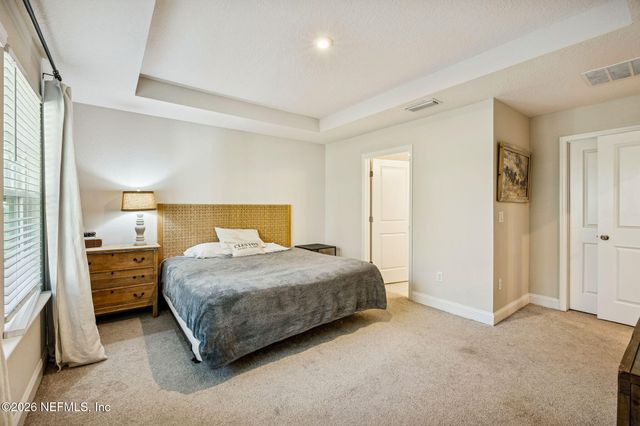 138 MEADOW CREEK Drive, St. Johns, FL 32259