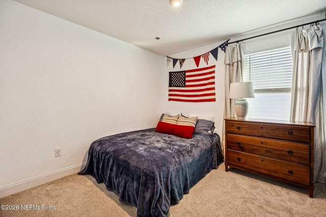 138 MEADOW CREEK Drive, St. Johns, FL 32259