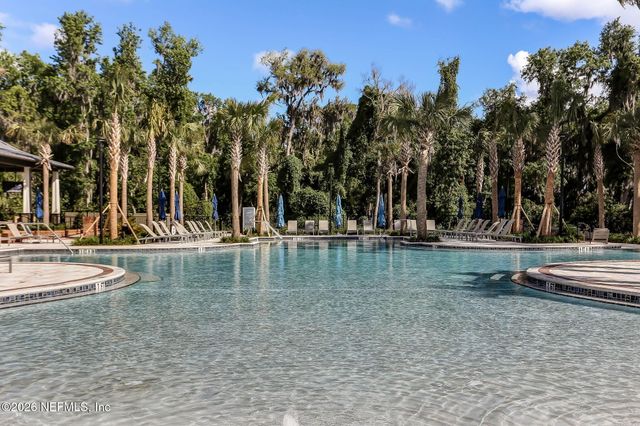 138 MEADOW CREEK Drive, St. Johns, FL 32259