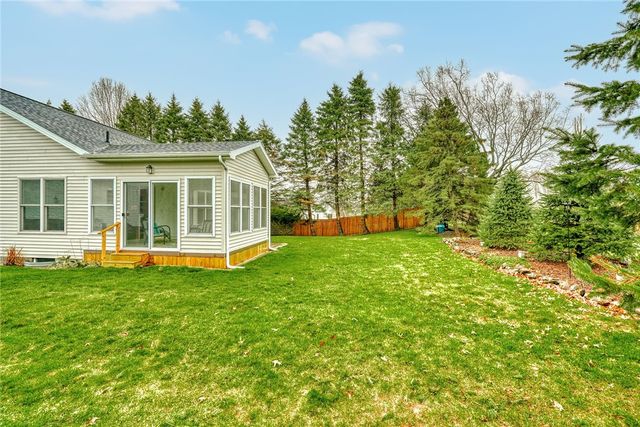 117 Hawthorne Drive, Ogden, NY 14559