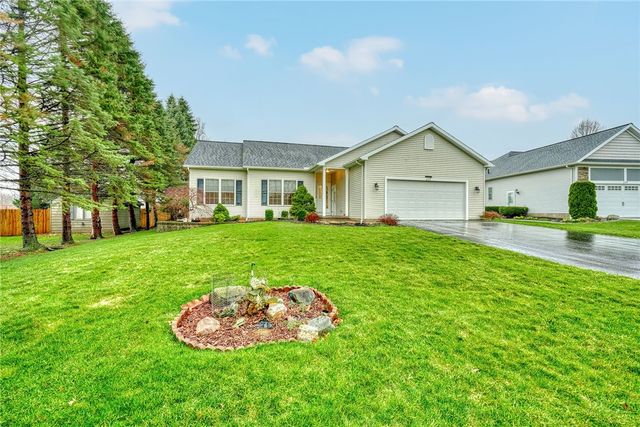 117 Hawthorne Drive, Ogden, NY 14559