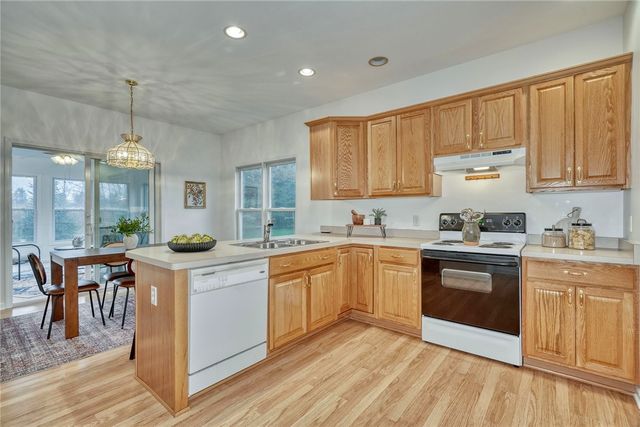 117 Hawthorne Drive, Ogden, NY 14559