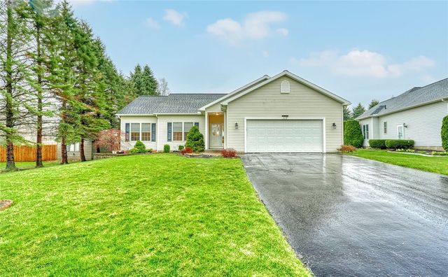 117 Hawthorne Drive, Ogden, NY 14559