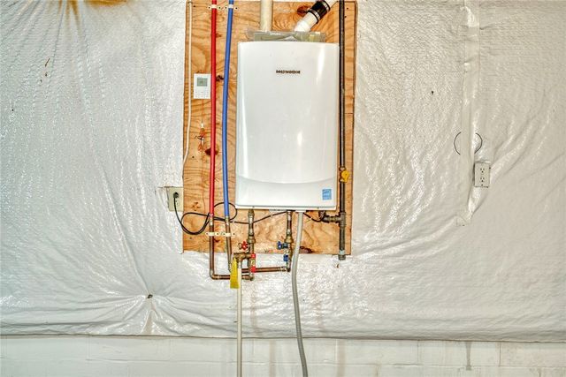 117 Hawthorne Drive, Ogden, NY 14559