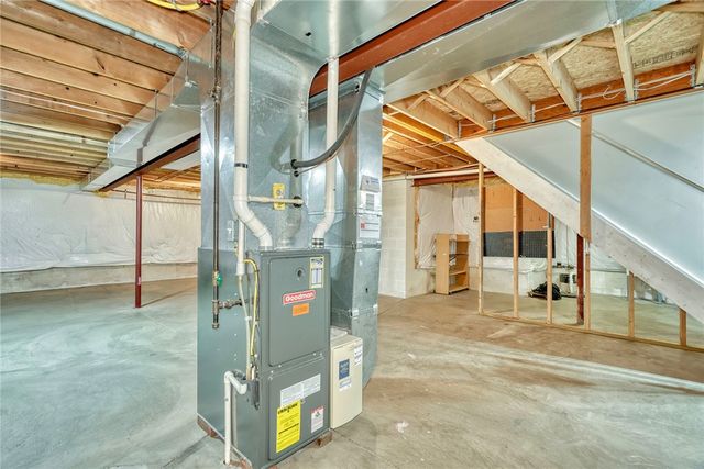 117 Hawthorne Drive, Ogden, NY 14559