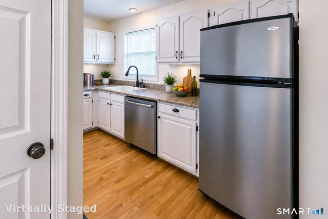 75 Commodore Commons 75, Derby, CT 06418