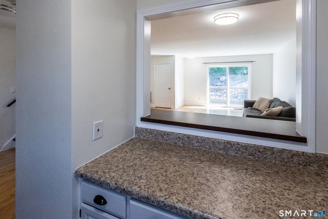 75 Commodore Commons 75, Derby, CT 06418