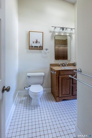 75 Commodore Commons 75, Derby, CT 06418