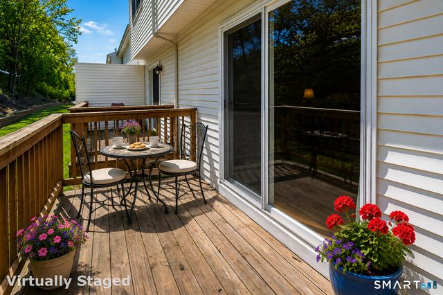 75 Commodore Commons 75, Derby, CT 06418