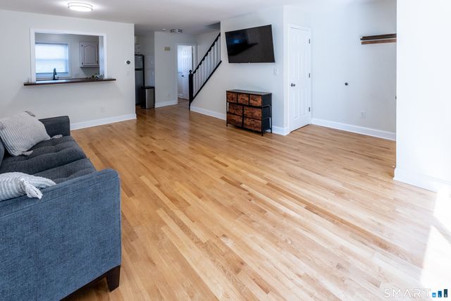 75 Commodore Commons 75, Derby, CT 06418