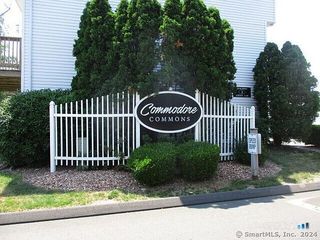 75 Commodore Commons 75, Derby, CT 06418