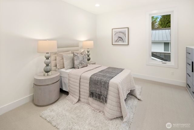 12729 NE 112th Street, Kirkland, WA 98033