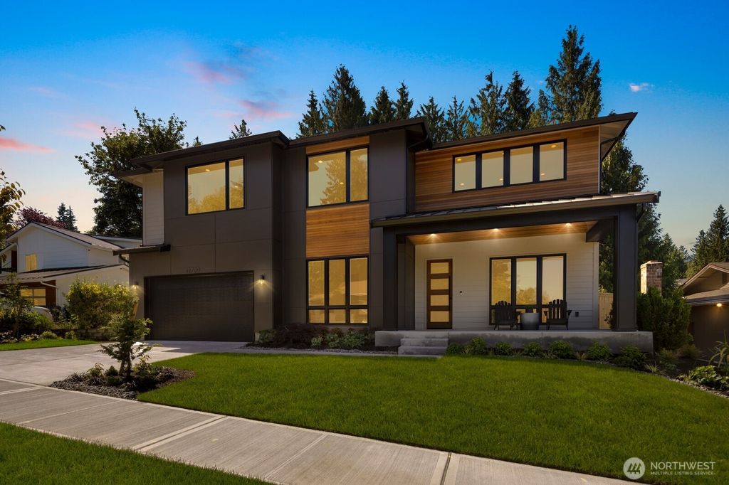 12729 NE 112th Street, Kirkland, WA 98033
