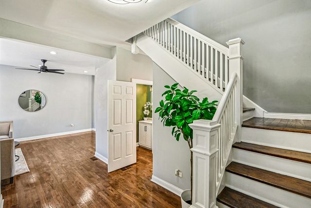1622 S Central Park Avenue, Chicago, IL 60623