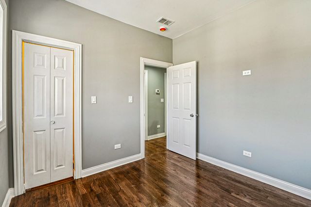 1622 S Central Park Avenue, Chicago, IL 60623