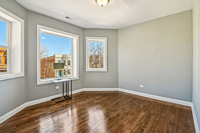 1622 S Central Park Avenue, Chicago, IL 60623