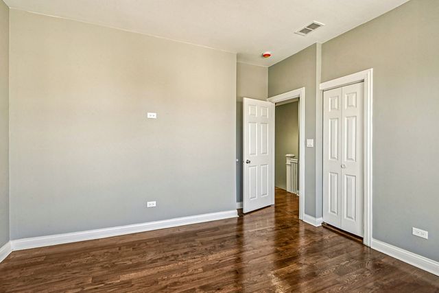 1622 S Central Park Avenue, Chicago, IL 60623