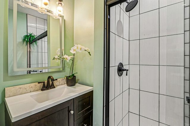1622 S Central Park Avenue, Chicago, IL 60623