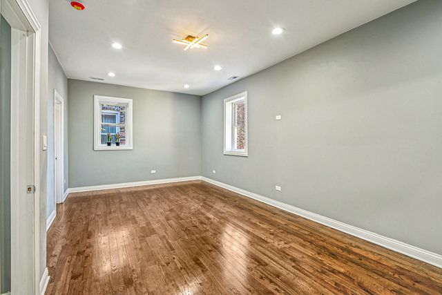 1622 S Central Park Avenue, Chicago, IL 60623
