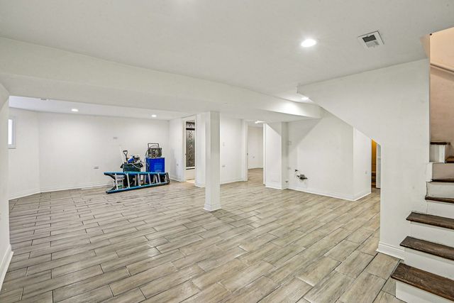 1622 S Central Park Avenue, Chicago, IL 60623