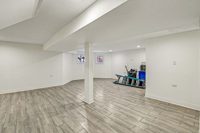 1622 S Central Park Avenue, Chicago, IL 60623