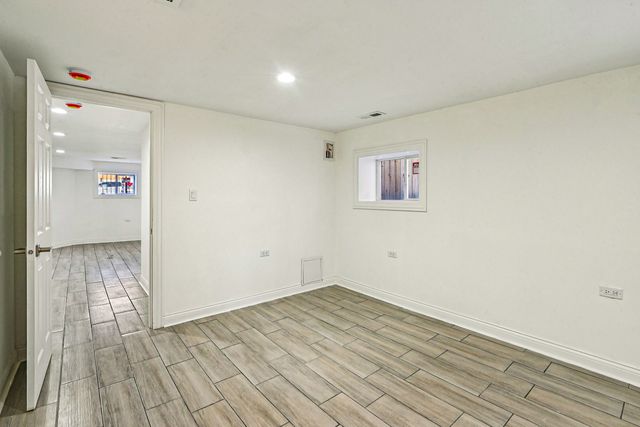1622 S Central Park Avenue, Chicago, IL 60623