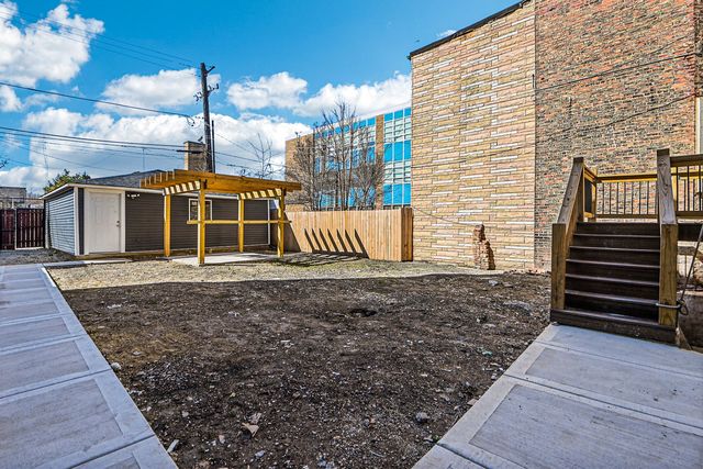 1622 S Central Park Avenue, Chicago, IL 60623
